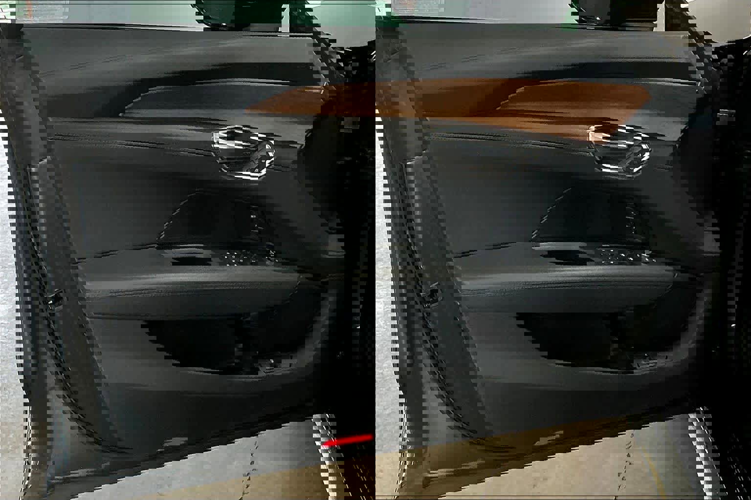 Used 2022 Audi e-tron GT Premium Plus image 25