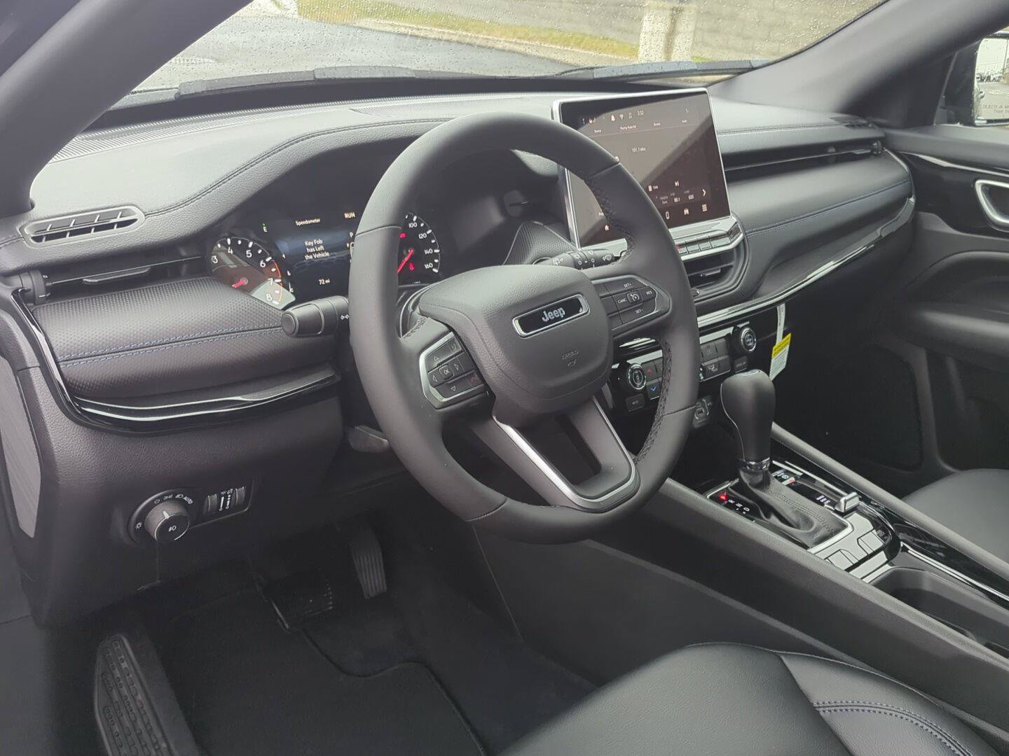 New 2026 Jeep Compass Latitude AWD/4WD image 11