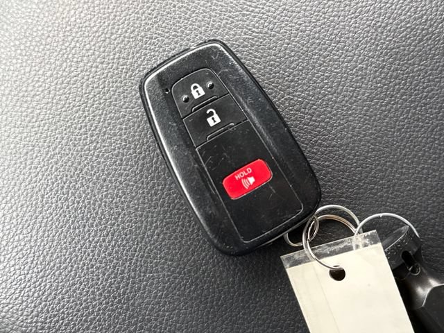 Used 2020 Toyota RAV4 XLE w/ All Weather Liner Package AWD/4WD image 32