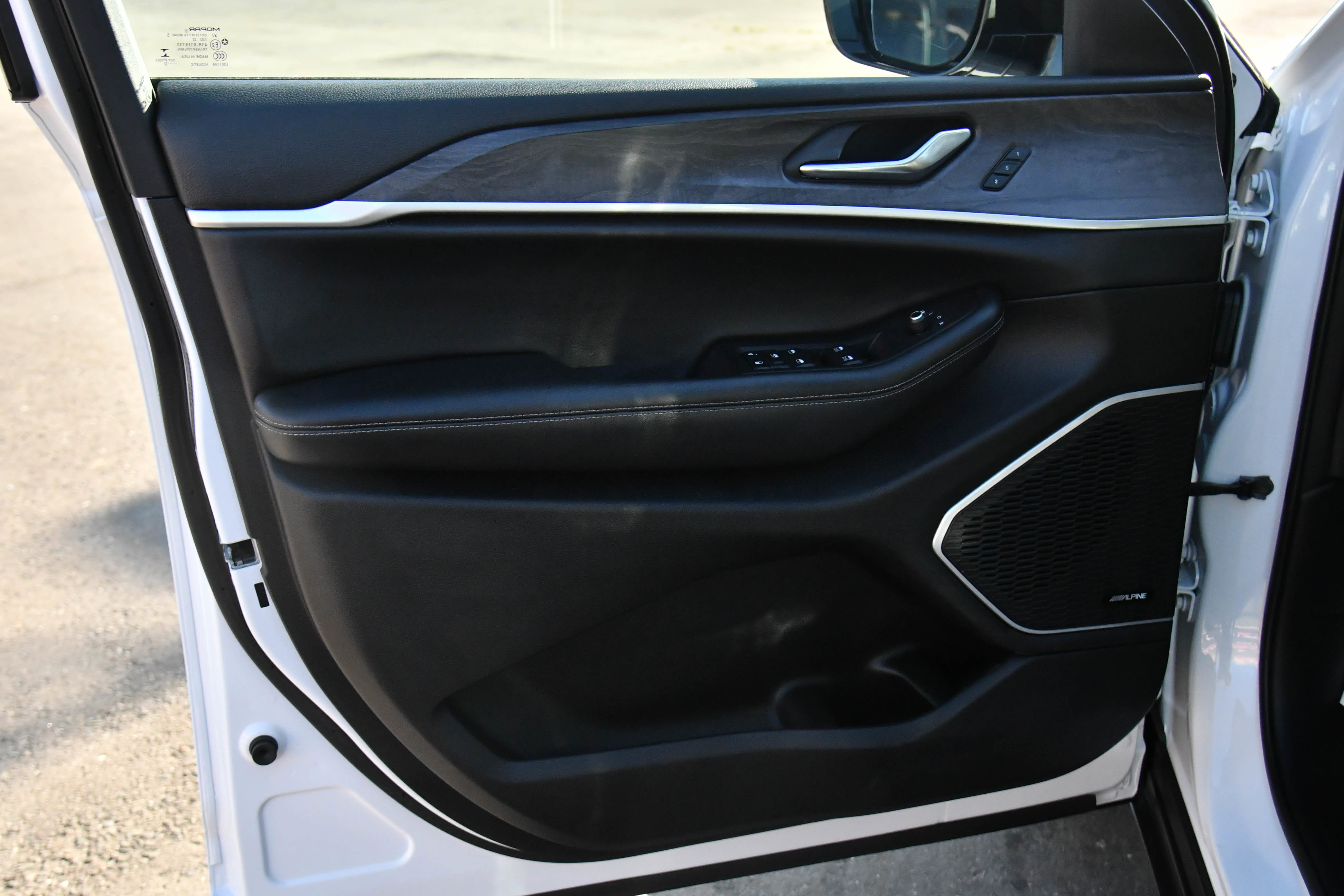 Used 2022 Jeep Grand Cherokee L Limited image 14