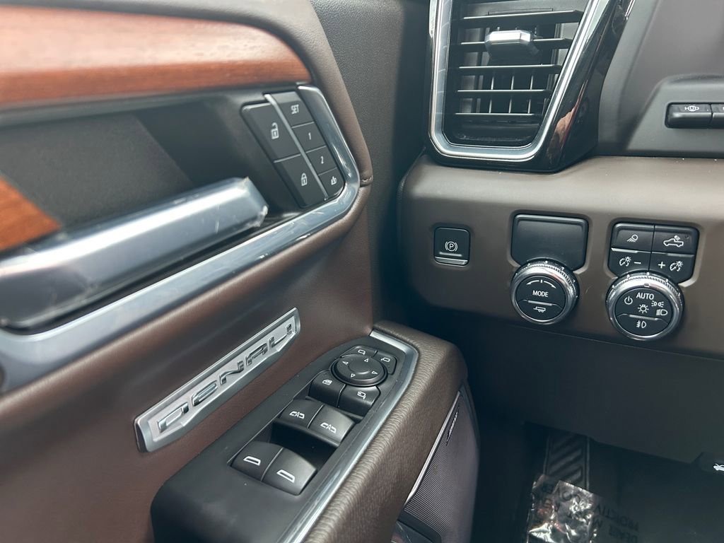 Used 2023 GMC Sierra 1500 Denali w/ Denali Reserve Package image 19