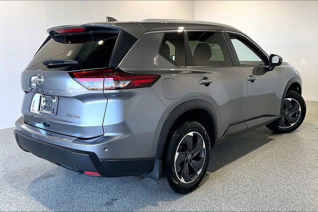 Used 2024 Nissan Rogue SV w/ SV Premium Package AWD/4WD image 5