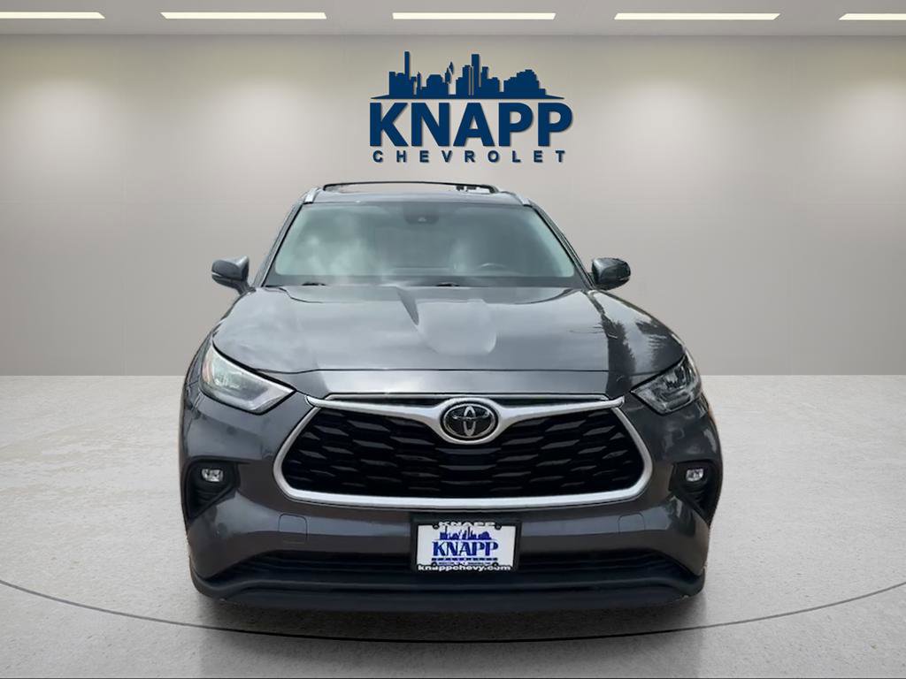 Used 2020 Toyota Highlander XLE FWD image 8