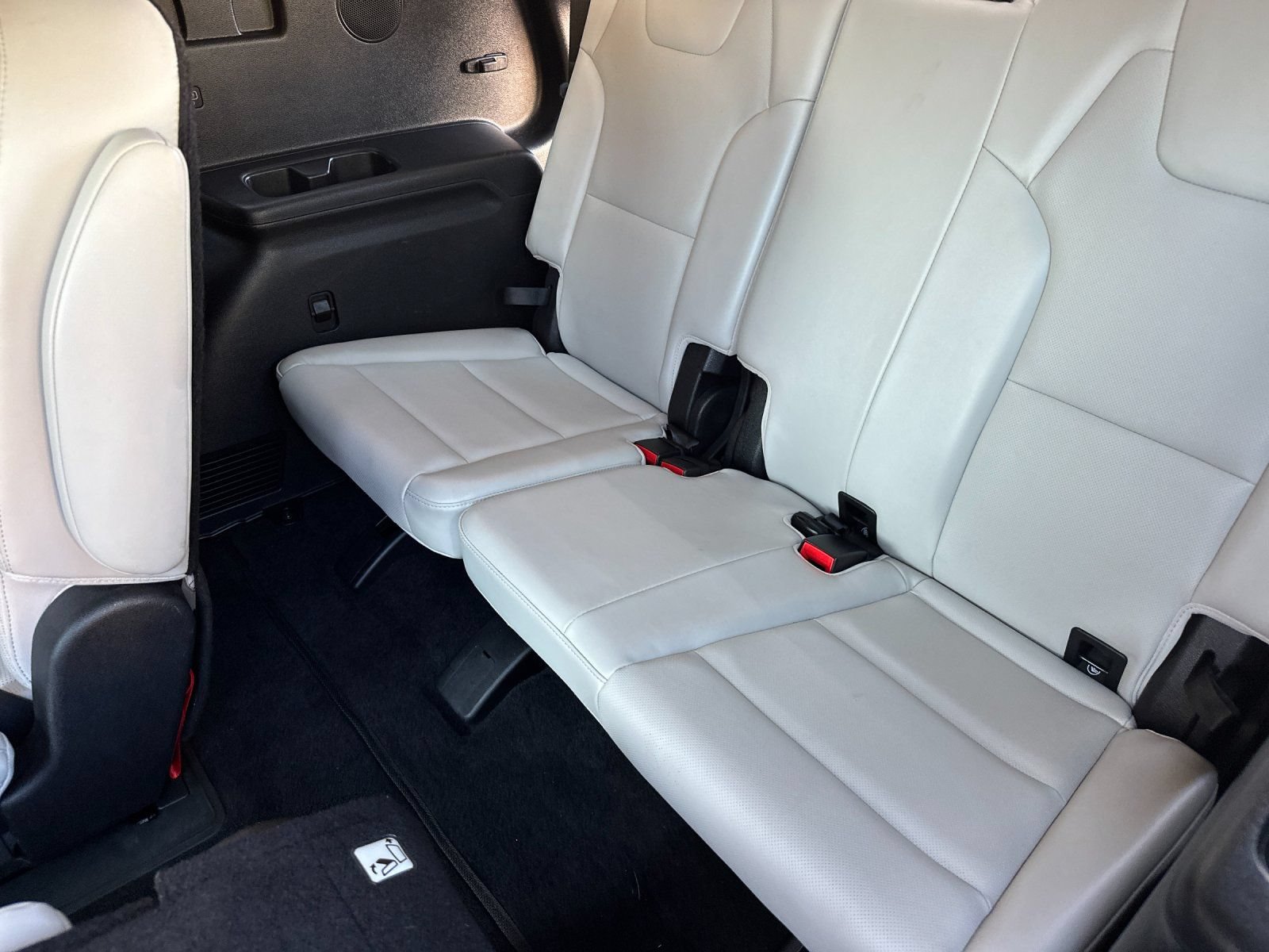 Used 2020 Kia Telluride SX w/ SX Prestige Package AWD/4WD image 18