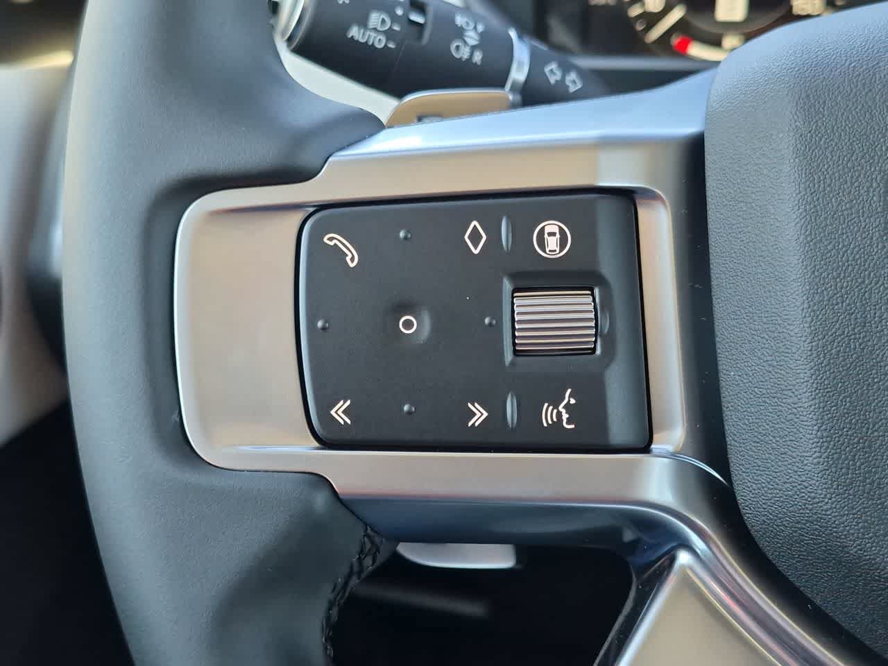 New 2026 Land Rover Discovery S AWD/4WD image 26