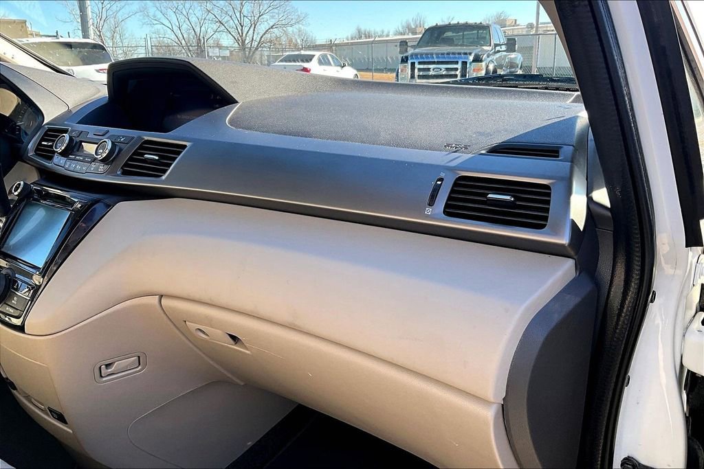 Used 2016 Honda Odyssey EX-L image 18