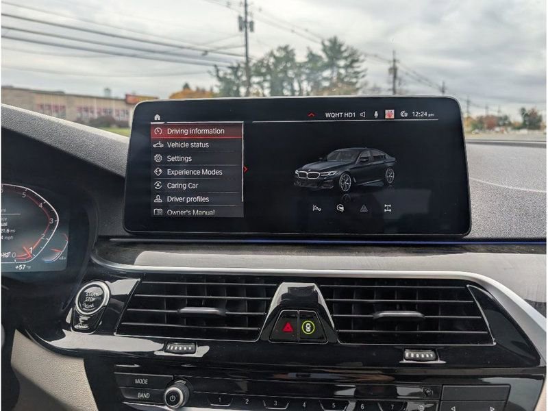 Used 2022 BMW 530i xDrive w/ M Sport Package image 26