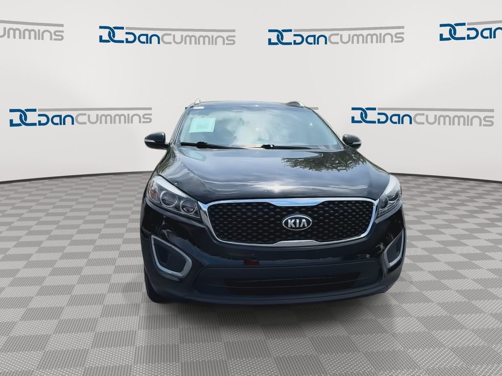 Used 2018 Kia Sorento AWD image 3