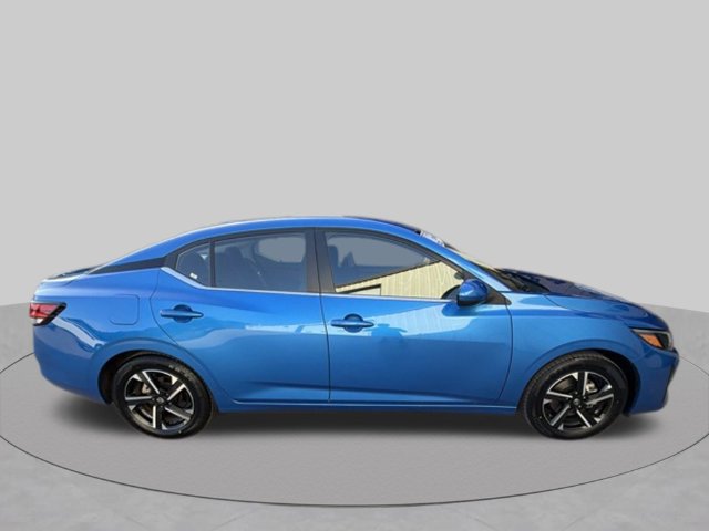 Used 2025 Nissan Sentra SV FWD image 3