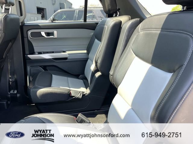 Certified 2023 Ford Explorer XLT w/ Equipment Group 202A AWD/4WD image 20