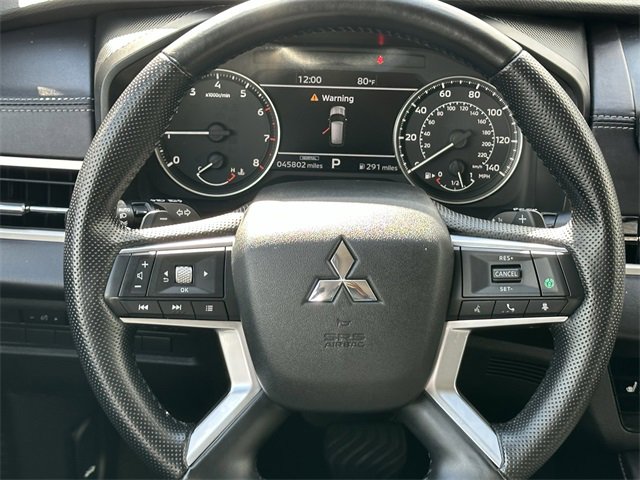 Used 2024 Mitsubishi Outlander SE image 12