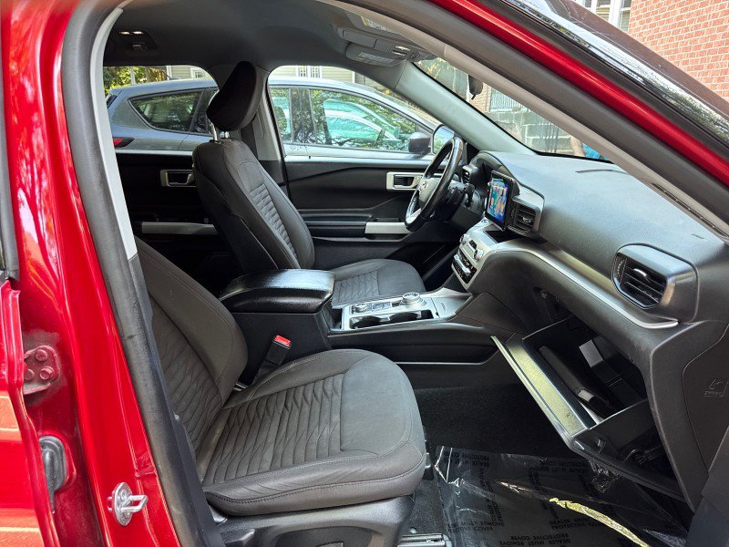 Used 2020 Ford Explorer XLT w/ Comfort Package AWD/4WD image 27
