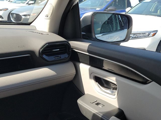 Certified 2024 Honda Pilot Elite image 4