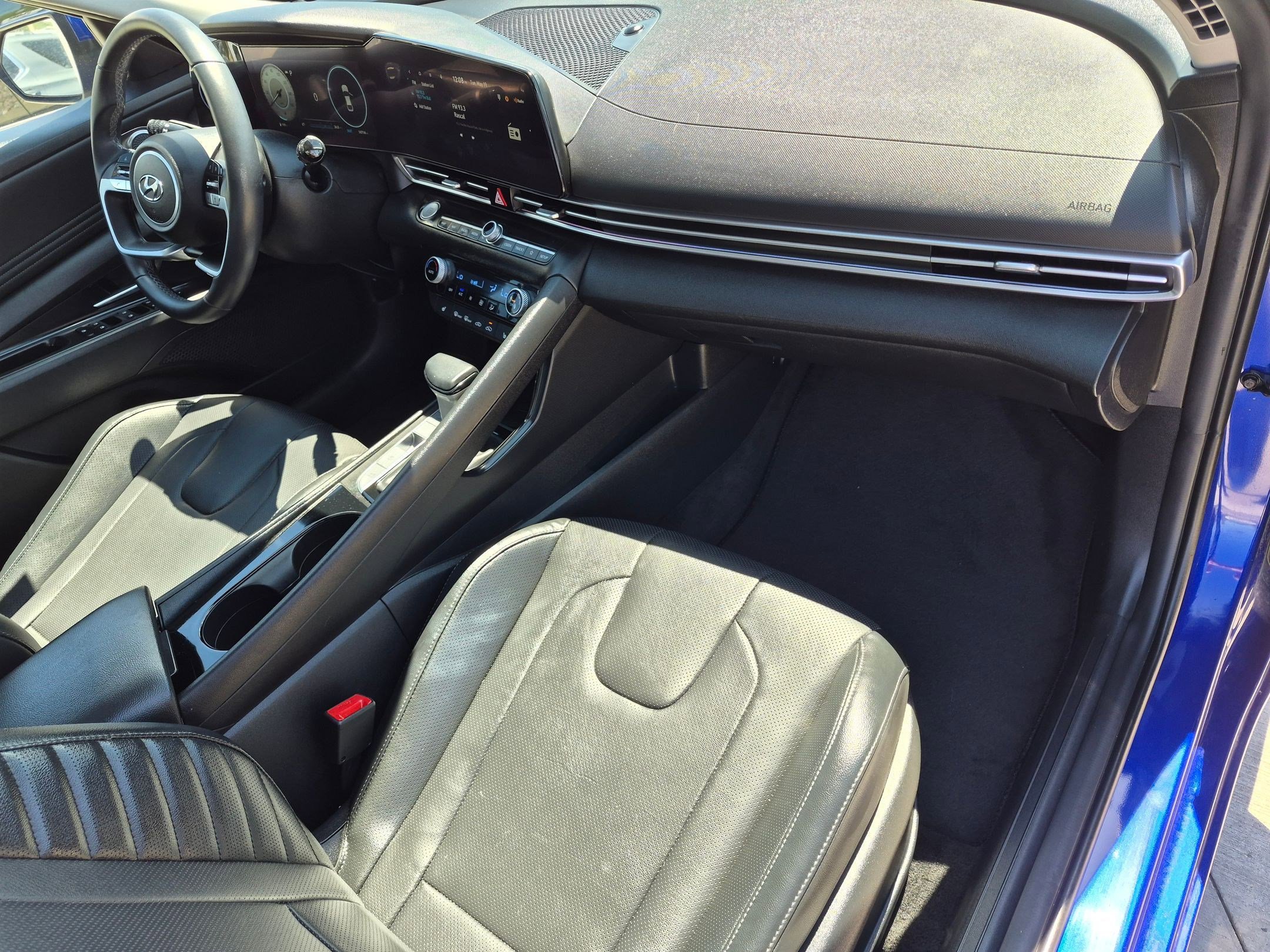 Certified 2023 Hyundai Elantra Limited FWD image 35