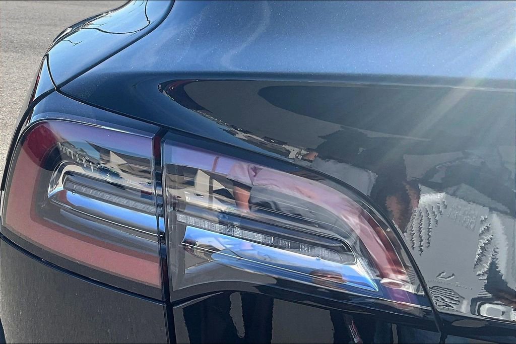 Used 2018 Tesla Model 3 Long Range image 29