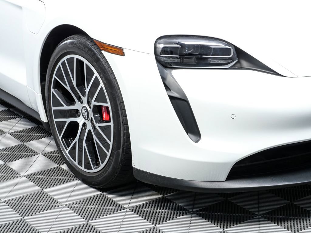 Certified 2022 Porsche Taycan 4S image 33