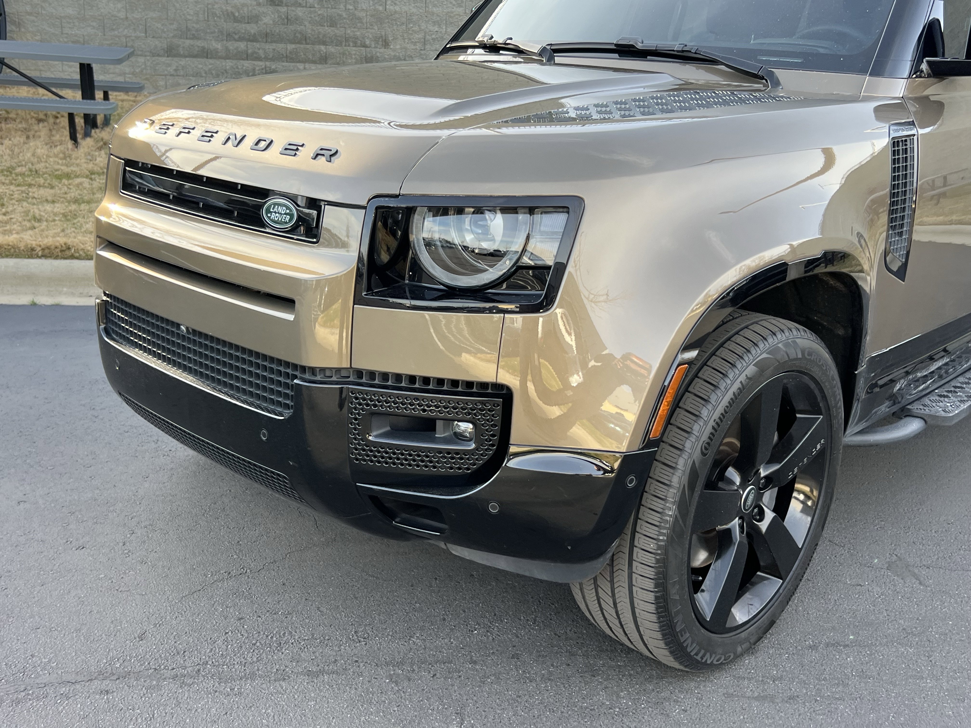 Certified 2024 Land Rover Defender 110 X-Dynamic SE image 11