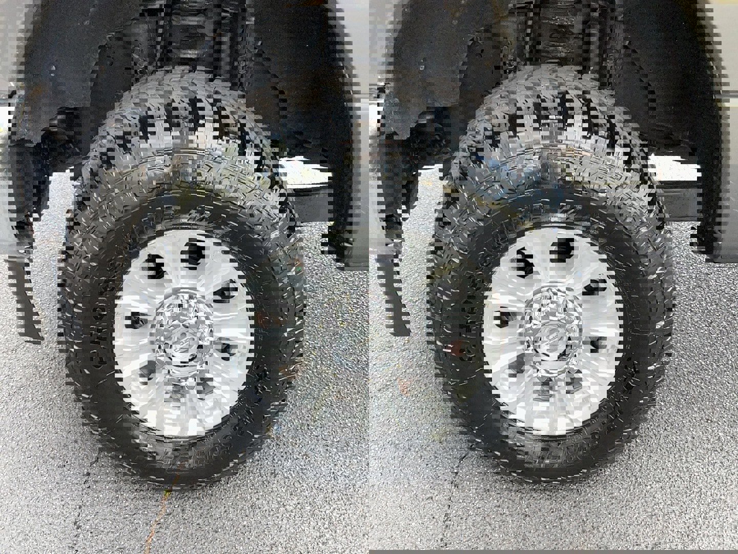 Used 2020 Ford F250 XLT w/ XLT Value Package image 11