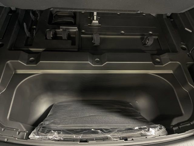 New 2026 Chevrolet Equinox EV LT w/ LPO, All-Weather Mat Package FWD image 26
