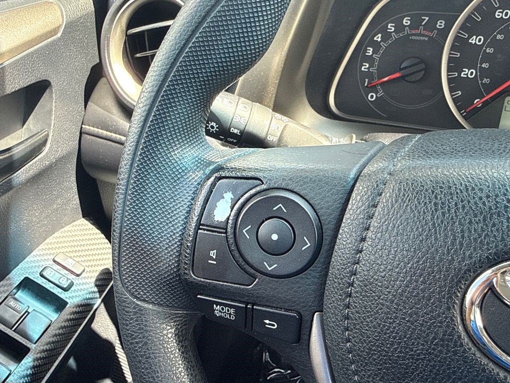 Used 2013 Toyota RAV4 XLE AWD/4WD image 21