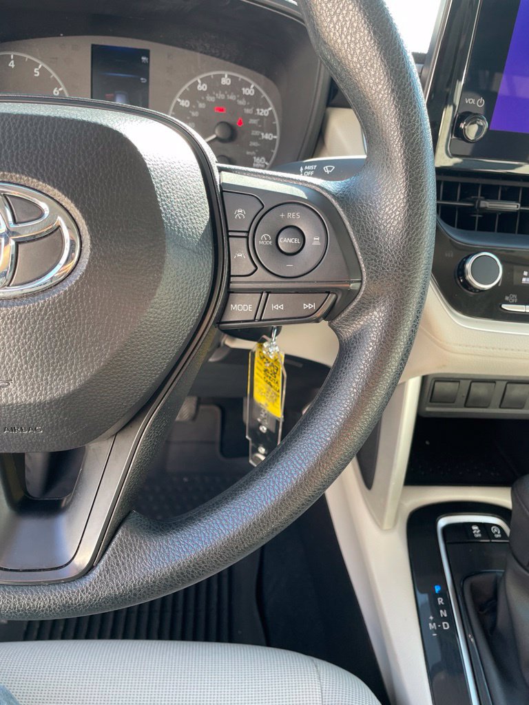 Used 2025 Toyota Corolla Cross L FWD image 14