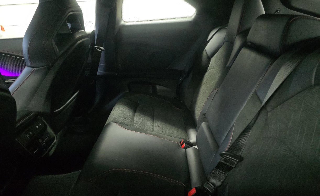 Used 2024 Dodge Charger Daytona Scat Pack w/ Plus Group image 10