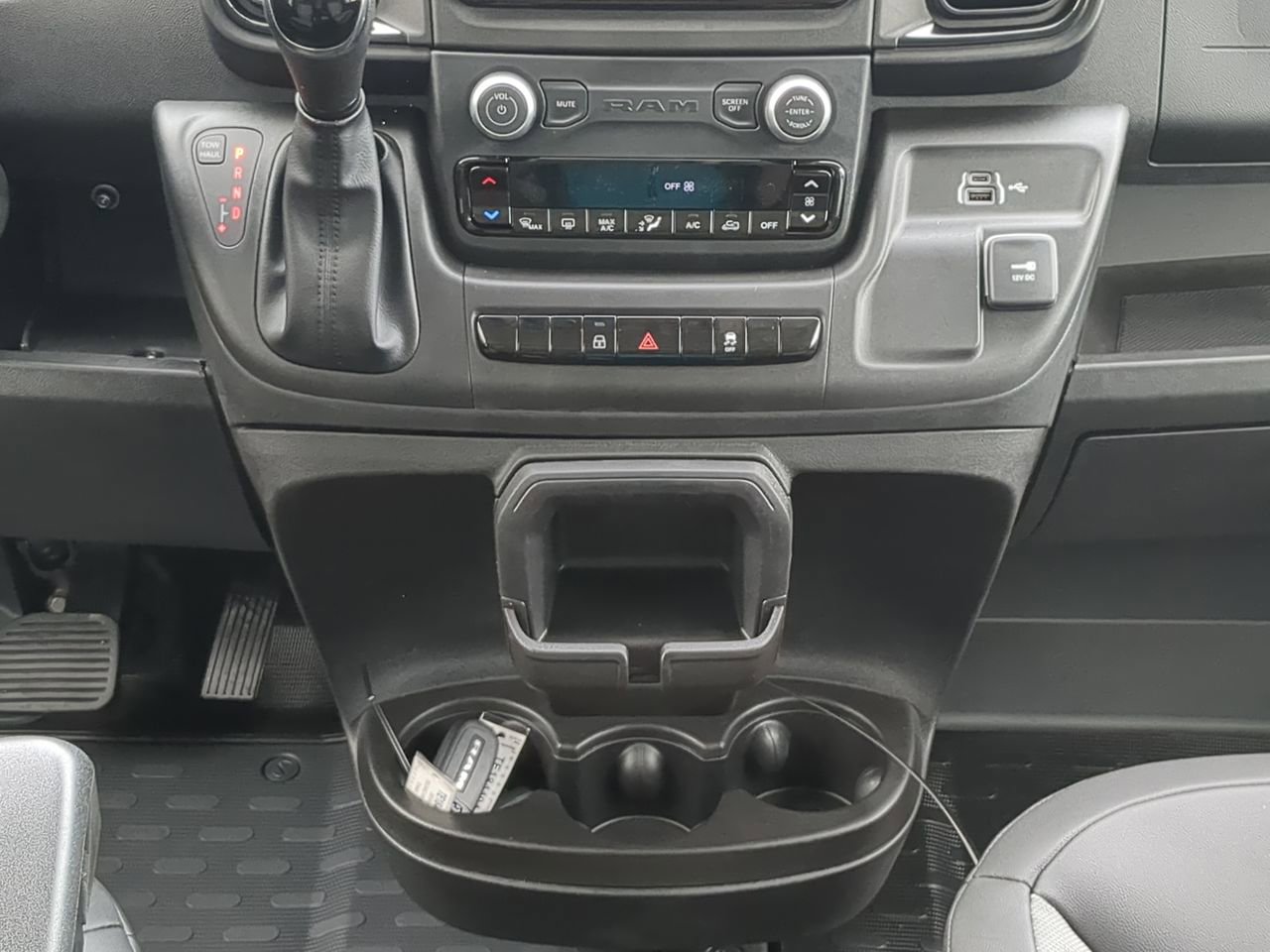 New 2026 RAM ProMaster 1500 w/ Storage Group FWD image 16