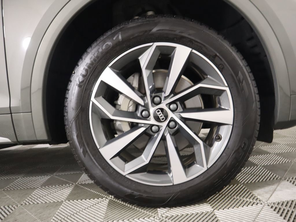 Certified 2025 Audi Q5 2.0T Premium Plus w/ Premium Plus Package image 33