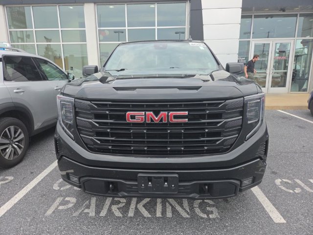 Used 2023 GMC Sierra 1500 Elevation w/ Preferred Package AWD/4WD image 9