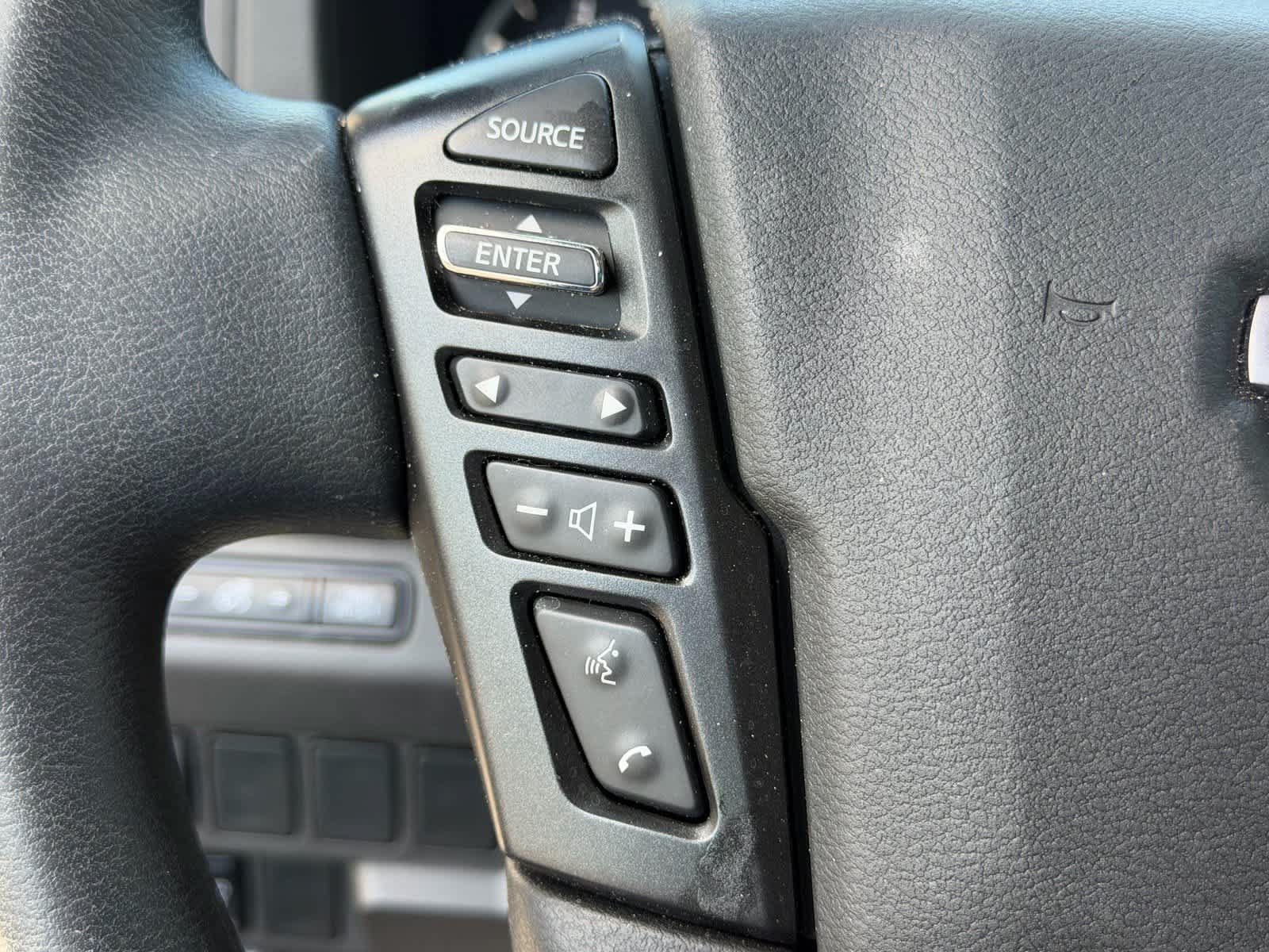 Used 2025 Nissan Frontier SV RWD image 10
