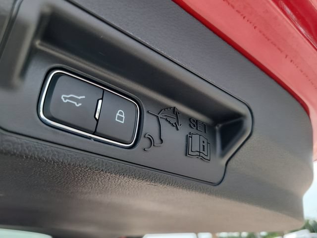 Used 2026 Ford Explorer Platinum RWD image 11
