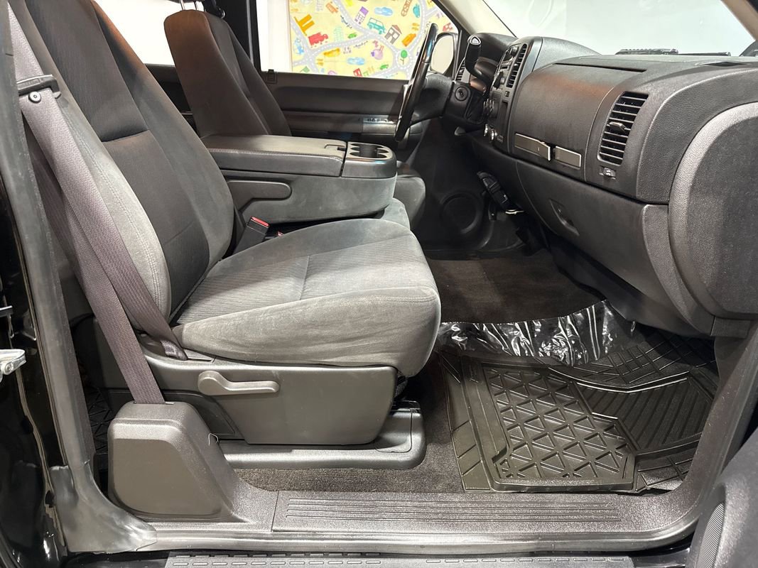 Used 2009 Chevrolet Silverado 1500 LT w/ Power Pack Plus image 60