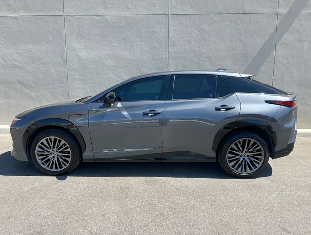 Used 2024 Lexus RZ 450e Premium AWD/4WD image 4