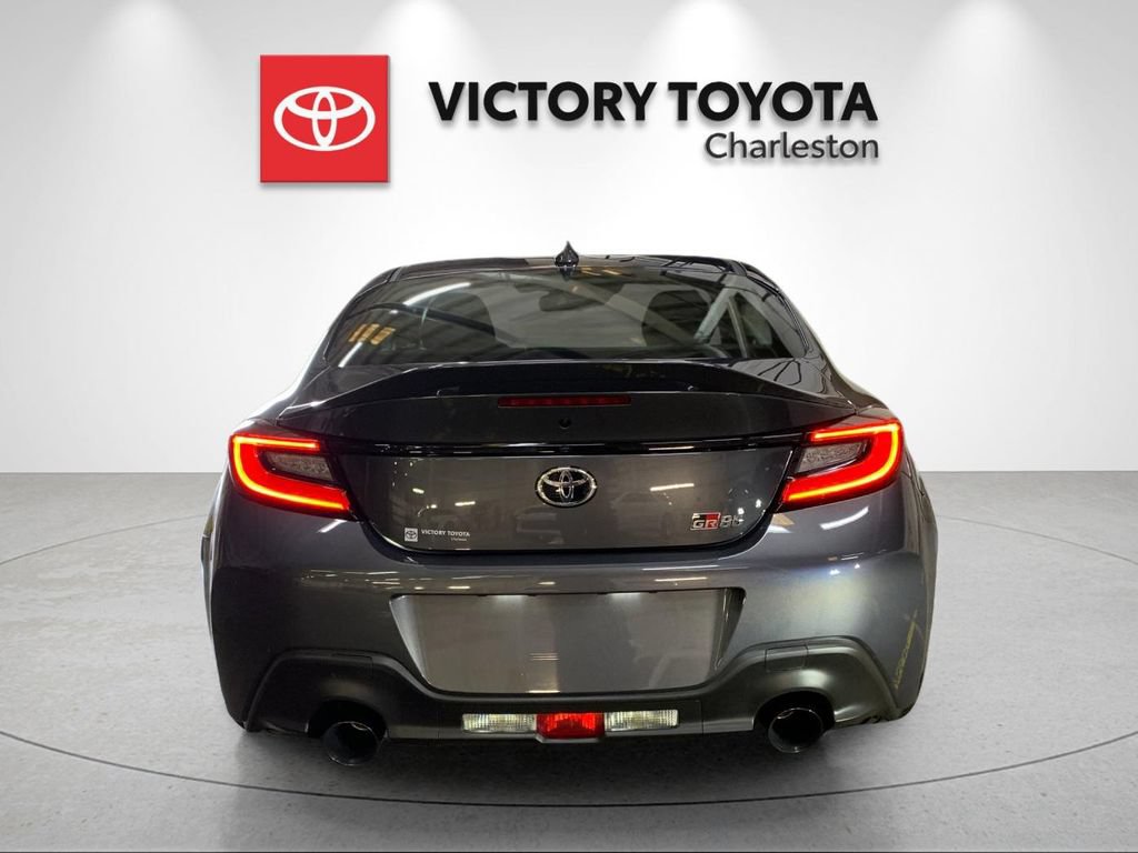 Used 2026 Toyota GR86 Premium w/ ALL Weather Mat Package (TMS) RWD image 4