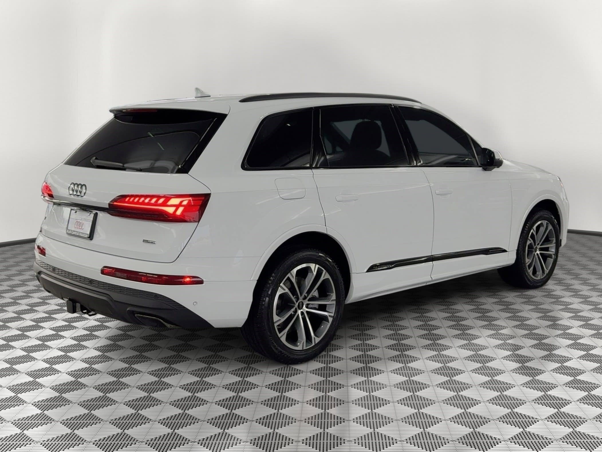 New 2026 Audi Q7 3.0T Premium AWD/4WD image 9