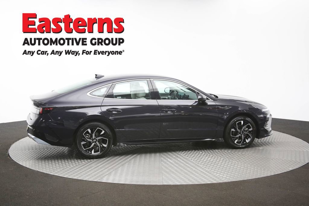 Used 2025 Hyundai Sonata SEL FWD image 45