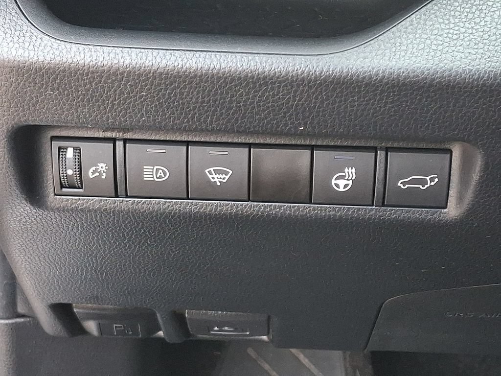 Used 2022 Toyota RAV4 XLE w/ Convenience Package AWD/4WD image 26