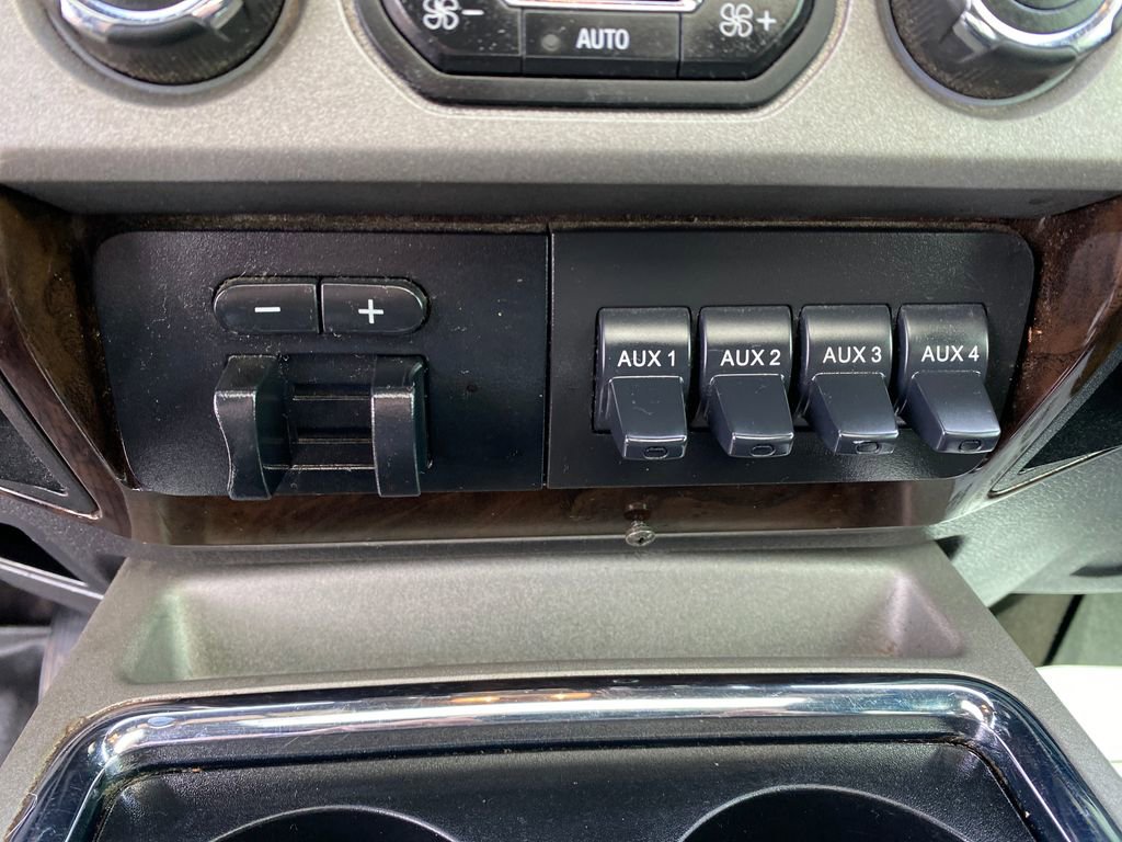 Used 2016 Ford F250 Platinum w/ FX4 Off-Road Package AWD/4WD image 38