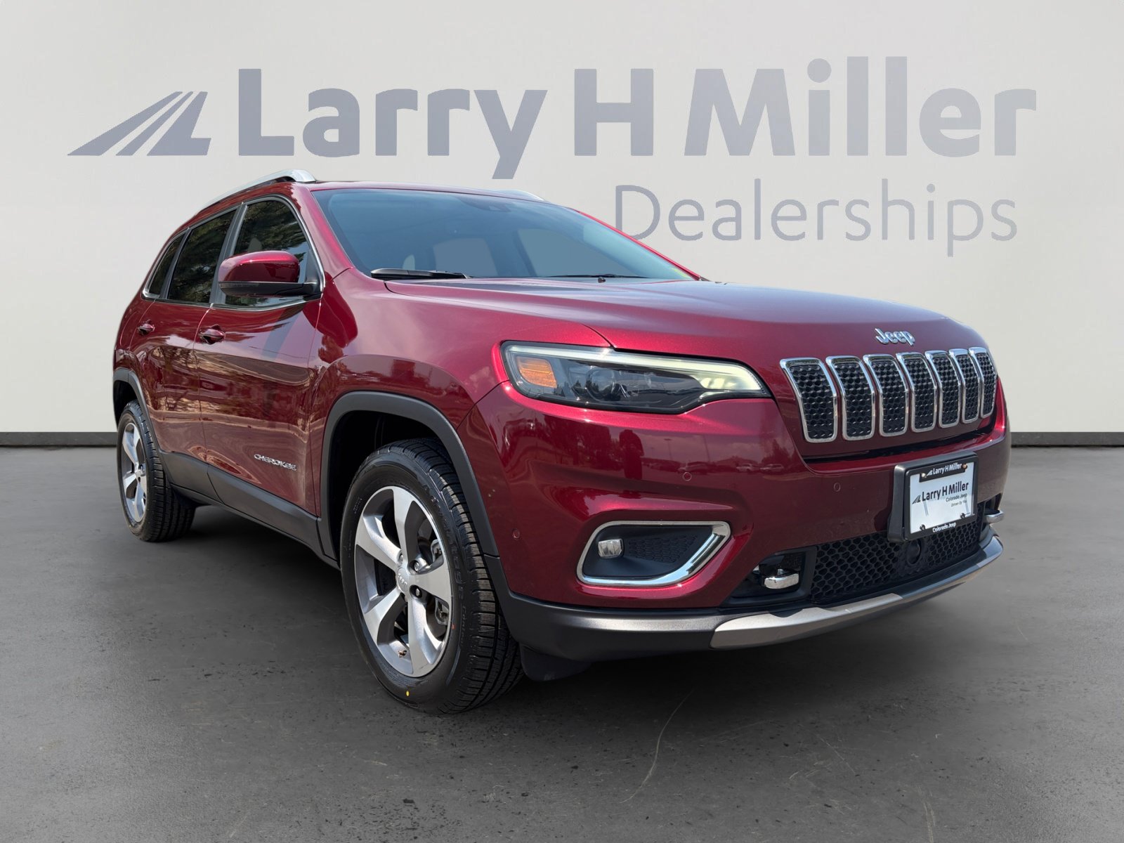 Used 2021 Jeep Cherokee Limited w/ Elite Package AWD/4WD image 7