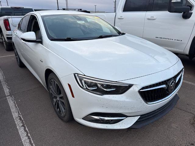 Used 2018 Buick Regal Essence w/ Driver Confidence Package #1 image 2