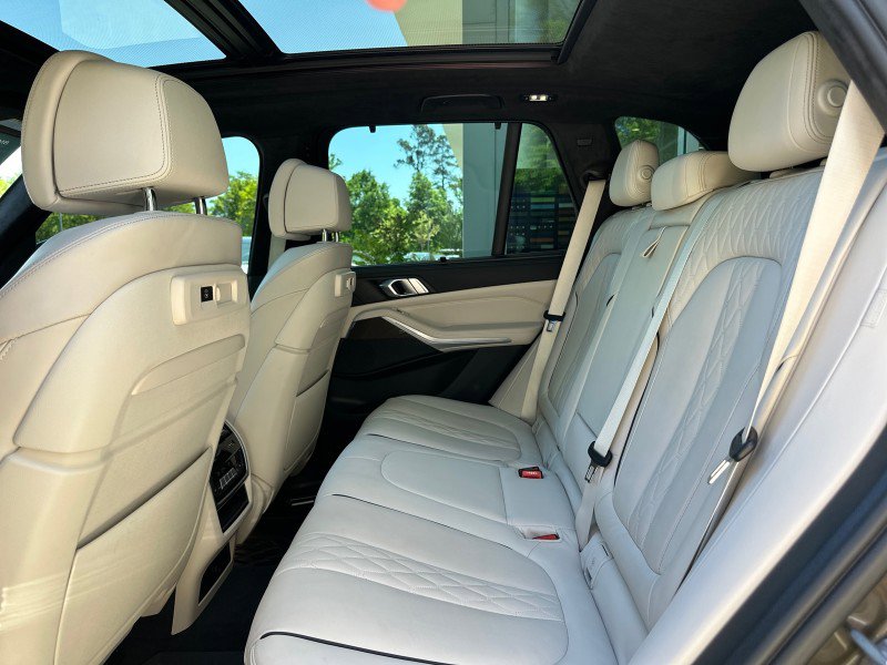 Certified 2022 BMW X5 xDrive40i w/ M Sport Package AWD/4WD image 28