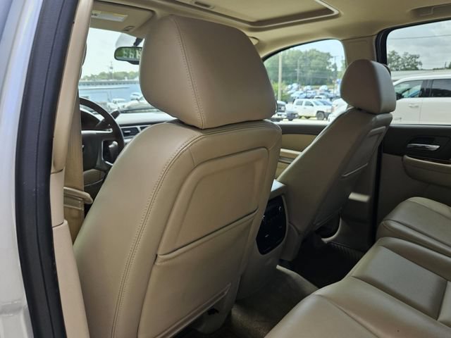 Used 2013 Chevrolet Avalanche LTZ RWD image 20