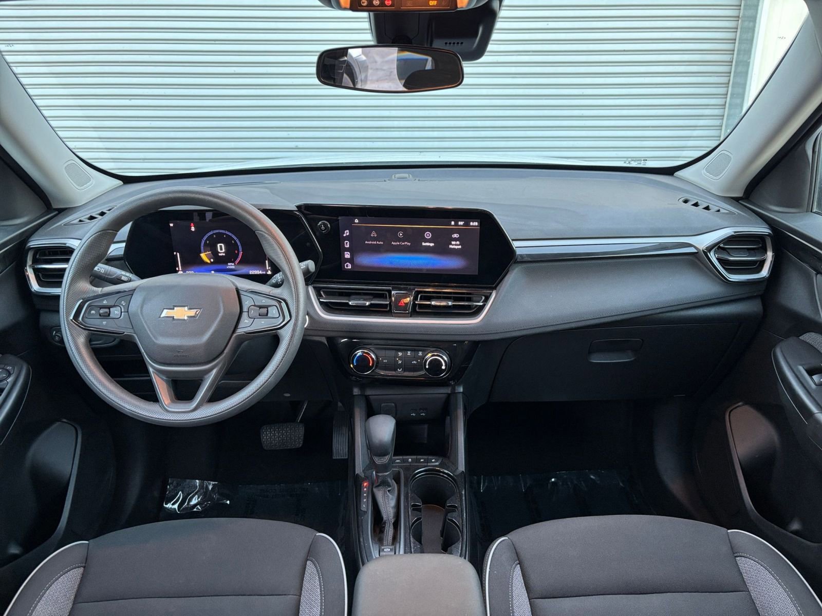 Used 2025 Chevrolet TrailBlazer LT FWD image 32