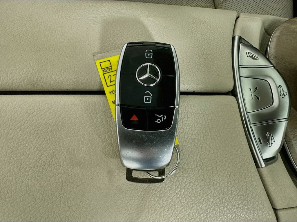 Used 2019 Mercedes-Benz E 450 4MATIC Cabriolet image 38