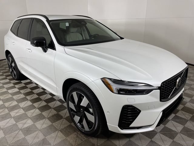 Certified 2025 Volvo XC60 T8 Plus w/ Protection Package Premier AWD/4WD image 2