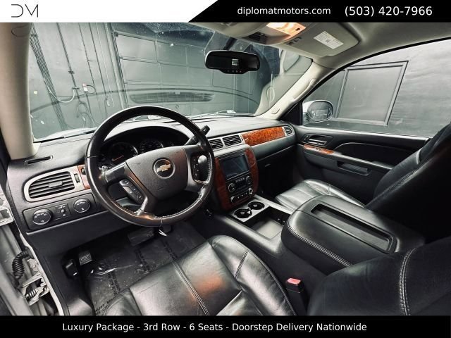 Used 2010 Chevrolet Tahoe LT w/ Luxury Package AWD/4WD image 17