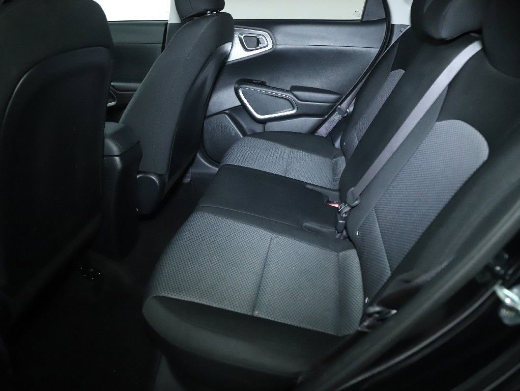 Used 2022 Kia Soul LX w/ Technology Package image 14