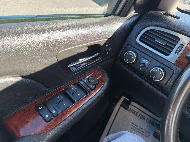Used 2009 Chevrolet Silverado 1500 LTZ w/ Safety Package AWD/4WD image 22