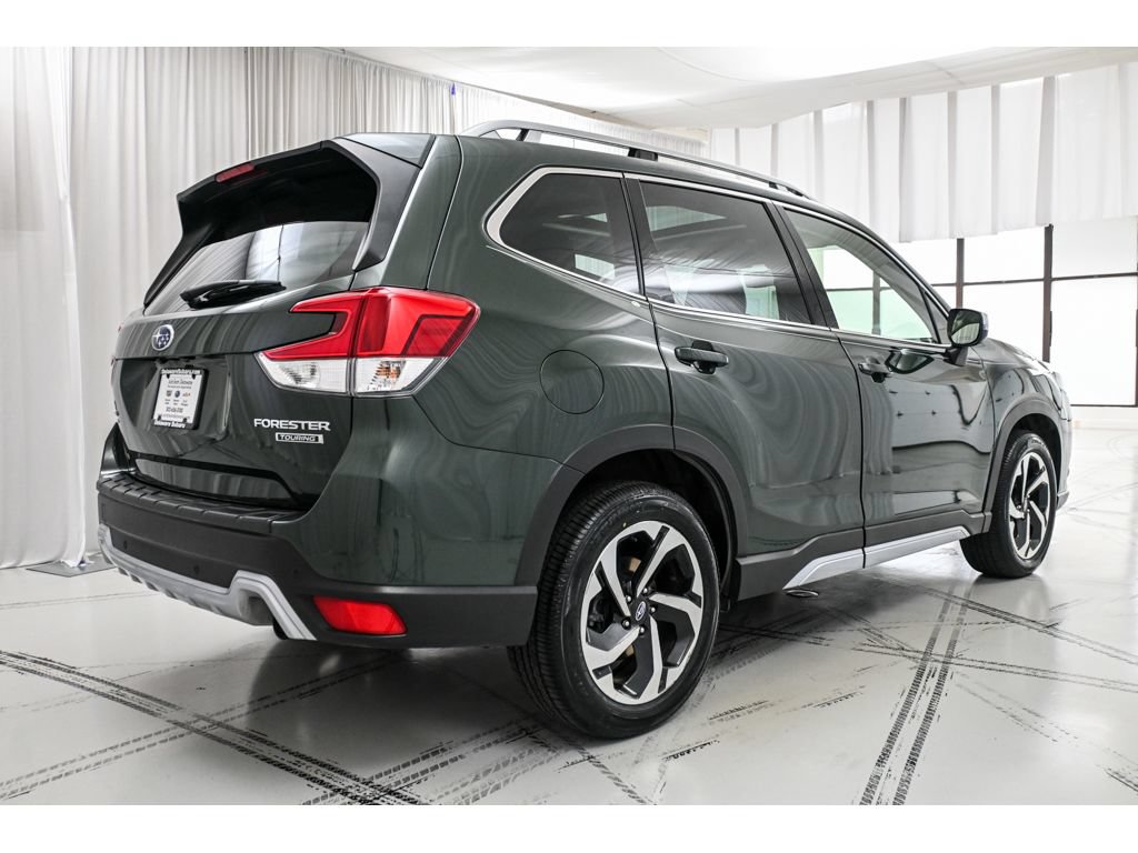 Used 2023 Subaru Forester Touring w/ Popular Package #2 AWD/4WD image 7