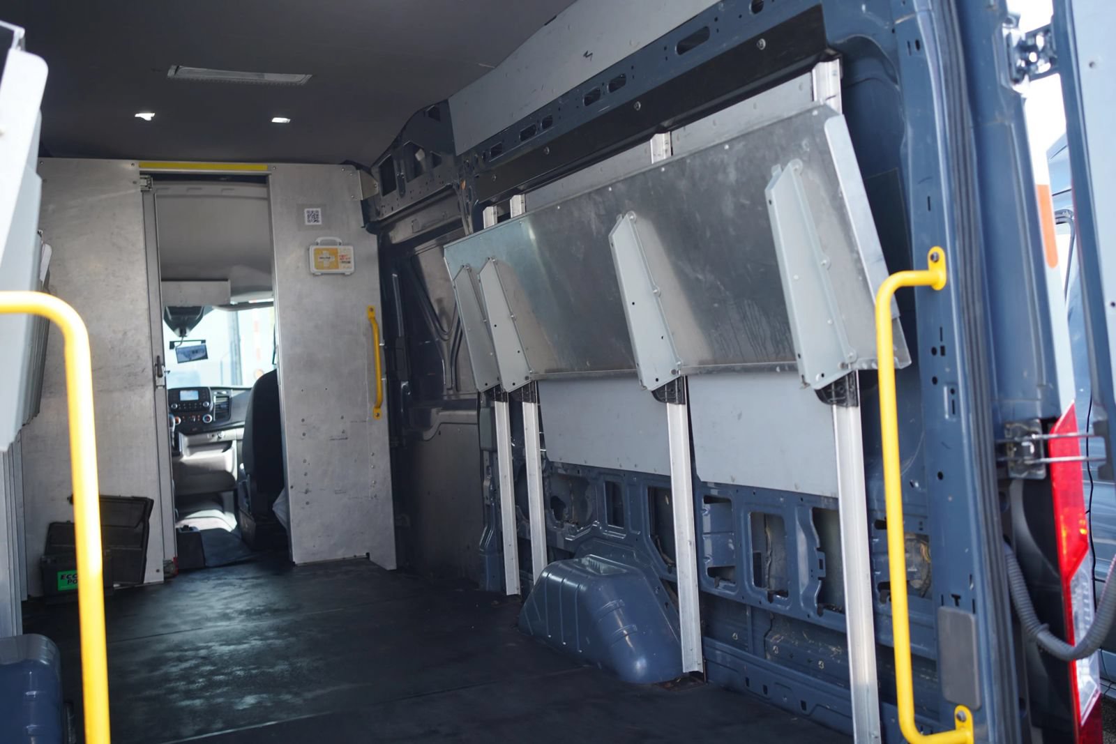Used 2020 Ford Transit 250 148 High Roof Extended RWD image 12